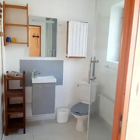 Holiday home Des Jonquilles : Lecurie